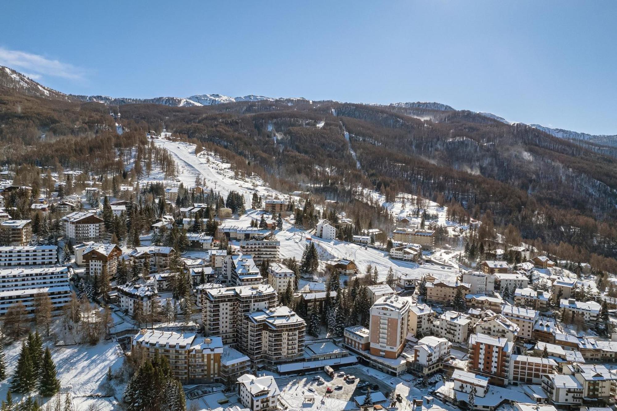 Miramonti 21 Ski In - Ski Out - Happy Rentals Sauze D'Oulx Luaran gambar